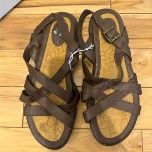 NWOTS b o c brown leather sandals sz 9